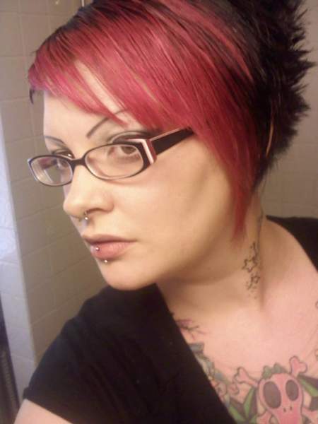 ThatsSOLastYear's profile picture. I'm 24, from Rochester NY, moving to Portland OR. I'm a full time student with a full time job. Just looking to meet new people. My name is Miranda Monroe. I li