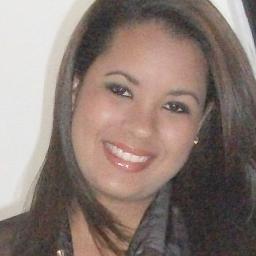 17 anos, Sergipana, Estudante de Direito. Sou o que quero ser, porque possuo apenas uma vida e nela só tenho uma chance de fazer o que quero.