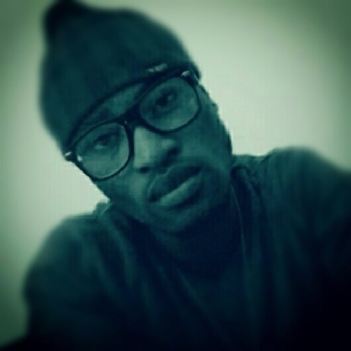 where ma haters @?? yall gt anoda news 2 deal wid or wat lol its been a while #bIgShOuToUt2YaLl middle fingure!!