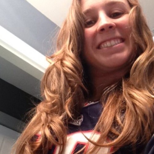 lilmelissox's profile picture. Tell me have you ever wanted
Someone so much it hurts?