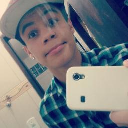 O amor começa com um sorriso, cresce com um beijo e morre com uma lagrima. #FicaDica