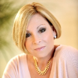 Pieces of Dreams, an event boutique creates Weddings that turn brides’ dreams into lasting memories.
