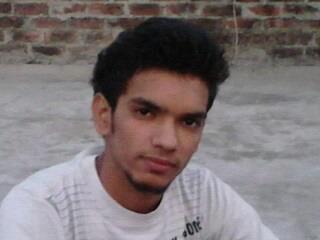 Mobile number bhi hy,Whatsapp bhi hy, Skype bhi hy,
Facebook b hy... Magar ap kay liye sirf Baba Gee ka thullu
hy! In short NO-THERK ZONE brothers ©