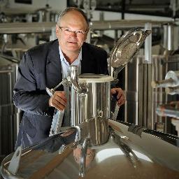 ancien #Winemaker and Managing Director at #champagne Paul Goerg. #Antique dealer during the week-end in #Hautvillers in an old press house Champagne #tasting