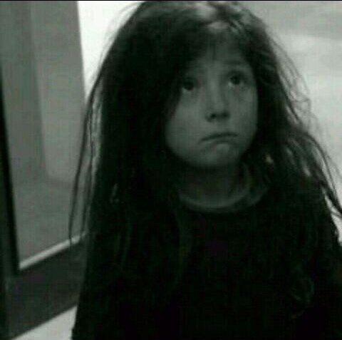 يعني من الاخر حگۆ ۆلاا مااِححِگۆ ، ۆش اِبيء بالقااع ۆﺎلقمهه اناِ