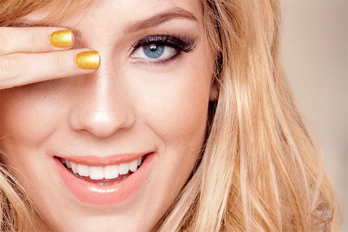 Sophia Abrahão: Atriz\Cantora e linda Fc Rebelde Total http://t.co/075fuwMc