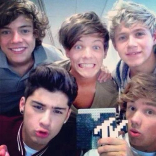 One Direction, The Beatles, Boyce Avenue,Mike Squillante, Owen Danoff, Lawson .... Need I say more? ;)