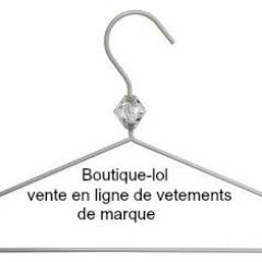 vente en ligne de vetements de marque pas cher 
homme femme fille garcon
accessoires , chaussures