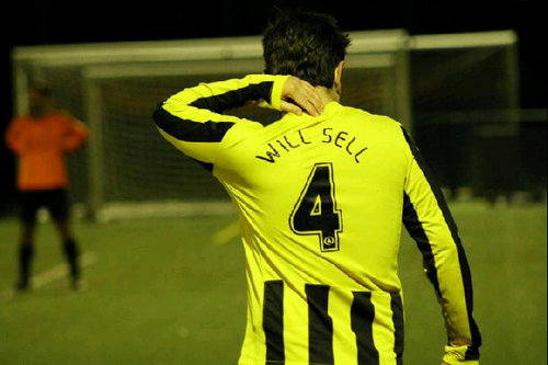 Torquay boy born and bred! Love hitting the dance floor and attempting to play football! Lol!