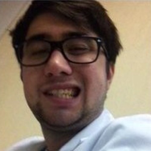 студент ВМеДа,живу в ОРИТах http://t.co/SlW3ZR7t