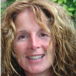 Decluttering and organising service