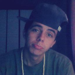Se eu fechar os olhos você jura não partir? Preciso de você aqui, meu anjo sem asas! @rodriigosiilvaa ♥