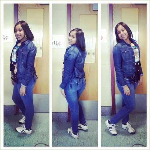 12.12.12 | Follow Me On Insta @Lavenia_x3 | Sopmore ' 15 | Cheerleader | DANCE | R.I.P QUELLY && FREE BIG BRO N DENO | && IM Outt = )