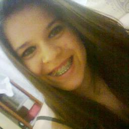 Jeito de menina , brincalhona, a formula perfeita pra poder te comandar !