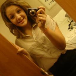 louca o suficiente pra ser feliz !