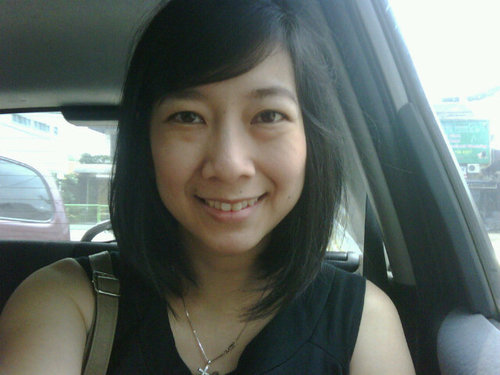 A wife of a lovely hubby and a mother of two beautiful little girls.