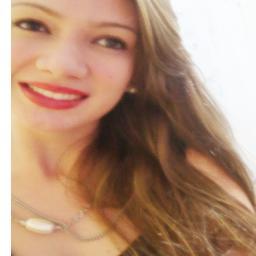 Em momentos felizes, louve a Deus. Em momentos difíceis, busque a Deus. Em momentos silenciosos, adore a Deus. A cada momento, agradeça a Deus.
