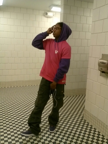 My Cash Come First cuz ima Young Nigga Goin Crazy Stayin Outta Broke Niggas Way #Ccf #YNGC
