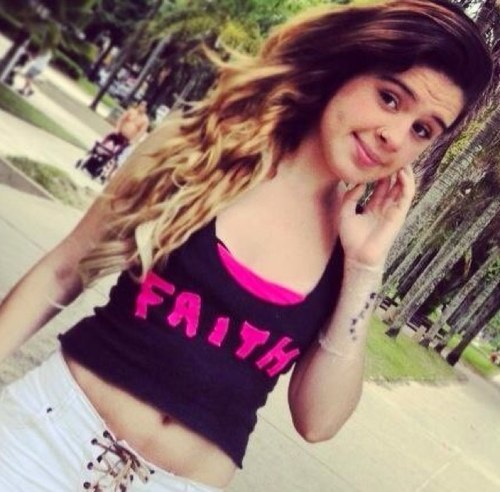 Perfeitinha, engraçada, gata