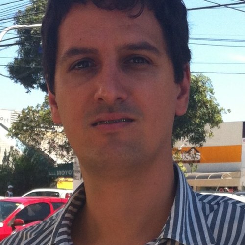 Yes Feiras-Promotor de eventos do setor de móveis e eletro. Casado,02 filhos,Mineiro,hj residente no ES