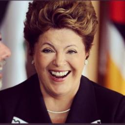 Sou linda, sou Presidenta, sou Dilma.
Apenas uma sátira à sociedade.