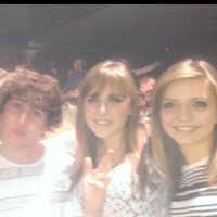 Laura Lambert (@laural219) 's Twitter Profile