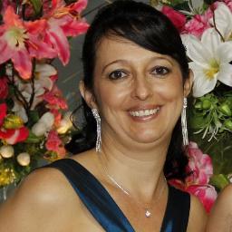 Meu propósito é ajudar as pessoas no seu desenvolvimento pessoal, financeiro e profissional na busca do sucesso! 
sou Consultora Natura