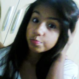 Tipo assim pessoas ou ETES que lerem isso rçrç essa mininha é minha e apenas MINHA ok? espero que ninguém roubem ela de mim ruunn Poor: @Mo_sinha :3 me sigam :p