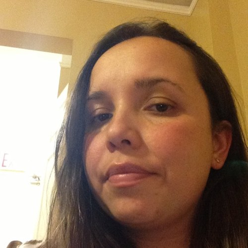 carobecar's profile picture. 