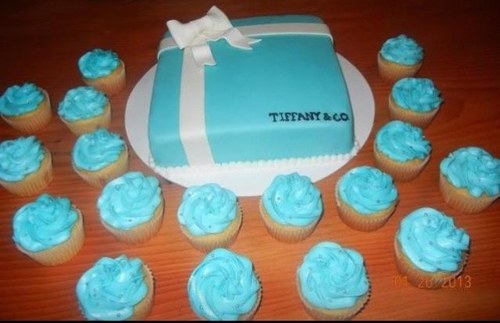 Bon Bon's Treats specializes in Cakes,
Cupcakes, Cake-Pops, and more. Make sure you check out Facebook Bon Bon's Treats and fan page Bon Bon's Sweets n Treats!