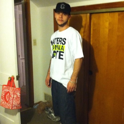 c_pimple's profile picture. You don't get dissed, you get disfigured...