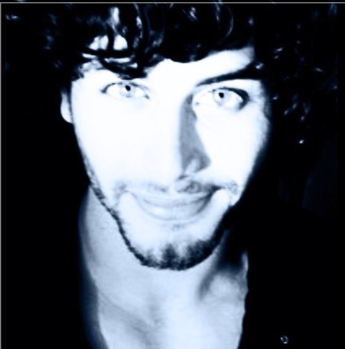 Twitter Oficial  - Brazilian Model, DJ and Actor. Contact peterson@jesusluz.art.br  (21) 78764813 Peterson Ibrahim. (Administered by Jesus Luz and his team)