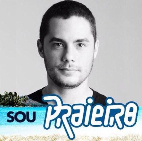 Cantor e Compositor da banda Jammil e uma NoitesSinger and composer