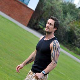 1TonneChallenge's profile picture. COMMANDO FITNESS UK TRYING TO LOSEA TONNE FOR CLIENTS IN 2013!