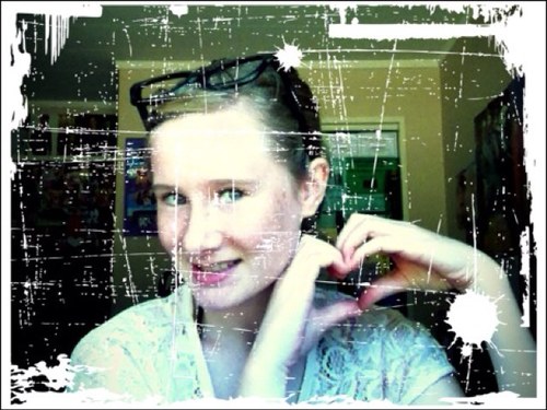 I Love music, hockey, surfing (in love with surfing) bethany hamilton, best friends, family and ICE CREAM and Carly rose ;)