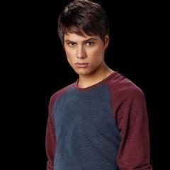 Verified RP @DamnItsTWILIGHT / @TwiHard_RP | Werewolf | Black Pack | Single