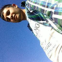 Ey07ozn's profile picture. hayvan sever futbol tutklu birisiyim gezmeyi eğlenmeyi ve aynı zaman da calışmayı severim :)) hobilerim aşçılk (fobim yalnız kalmak )