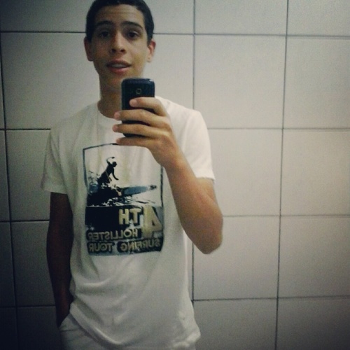 Eu sou o que sou , eu vivo aquilo que falo ! ♪♫