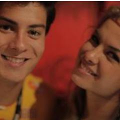 linda_1707's profile picture. Fã de verdade é aquele que não desiste nunca,e eu não vou desistir nunca de voces. Te amo @aguiarthur @lua_blanco.
http://t.co/8pbvwRpd