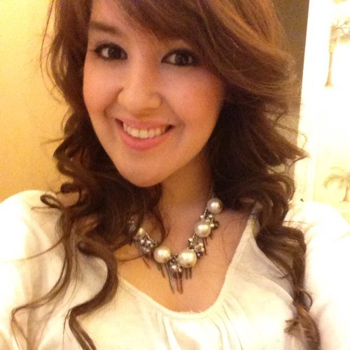 crystalyisrael's profile picture. 