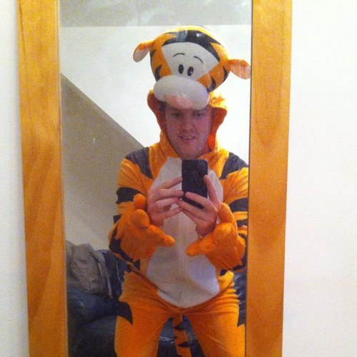 chrisjohn489's profile picture. 