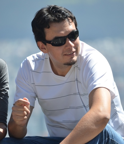 Discípulo de Jesús, esposo bendecido, músico guitarrista alabante, ing. en sistemas especialista en BI