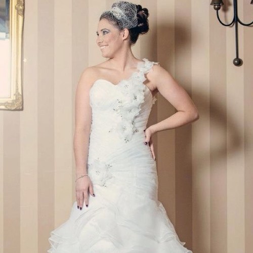bridal_elegant's profile picture. All our dresses are made with high quality material by experienced staff.