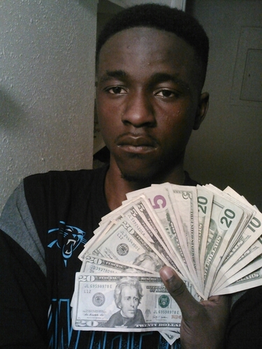 Im Just A Young Hood Nigga Wit Alot Swagg. . Fanessin (Freebandz)