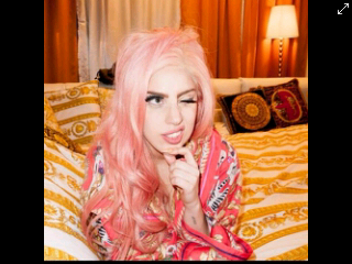 I love you @ladygaga you are my everything my life.........My queen
little monster