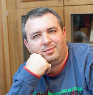 logansik's profile picture. 