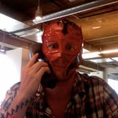 I work in advertising in Chicago. I like bubble gum, puns, poblano peppers, literary allusions, and nice girls.