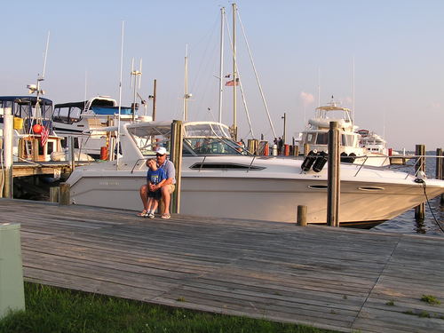 Flagship Boat Transport - Sailboat Boat Transport - Small Boat Transport - Yacht Transport anywhere in the US. Free Quotes.