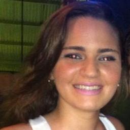 15 aninhos. Solteira, chorona, carente, abusada, péssima conselheira. Quer saber mais ? Segue aí.