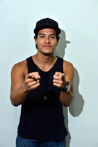 participo do  @ClubeFollowBack Ser Rebelde é pensar com a própria cabeça,ser Rebelde é lutar pelo o que pensa.